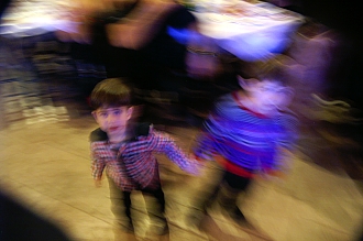 PICT2023 small O GIALOS LITTLE BOYS.jpg - 60668 Bytes